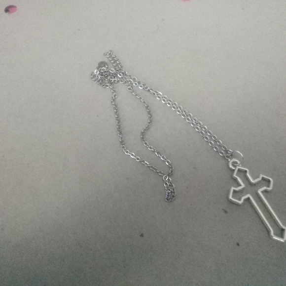 Silver Plated Cross Crucifix Necklace - Picture 2 of 2
